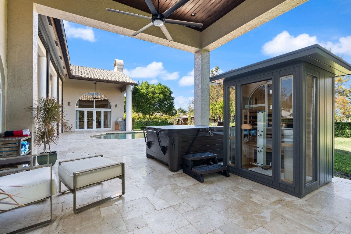 MIDDLE ACRES - Residential