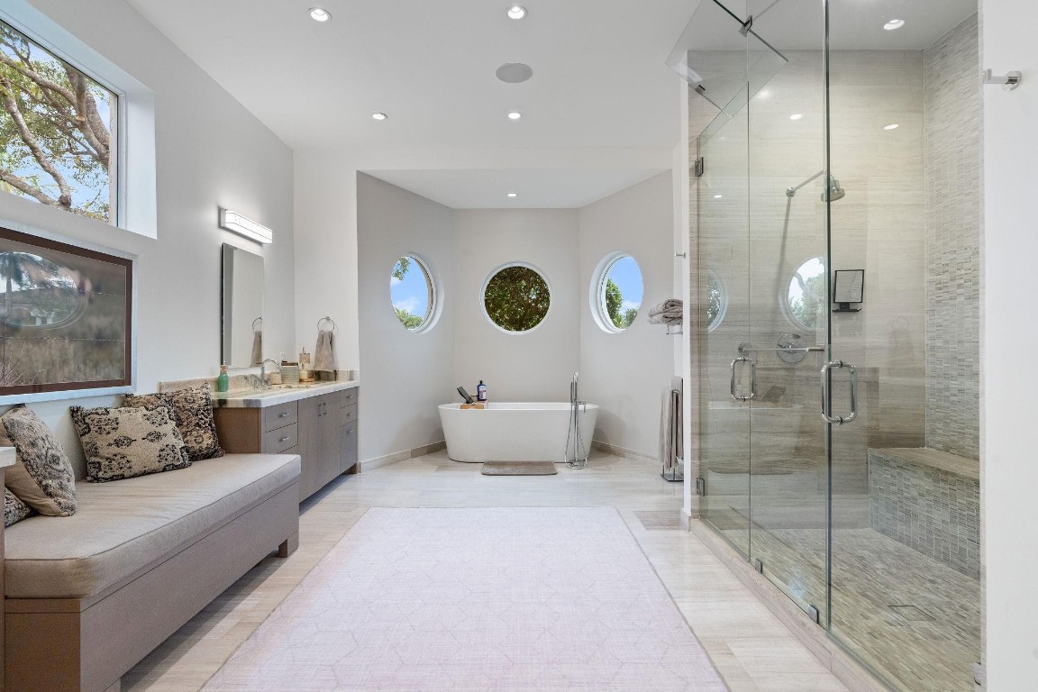 MIDDLE ACRES - Residential