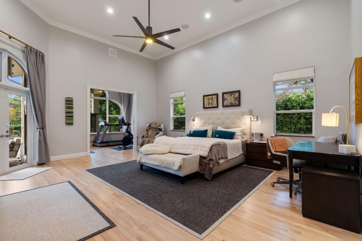 MIDDLE ACRES - Residential