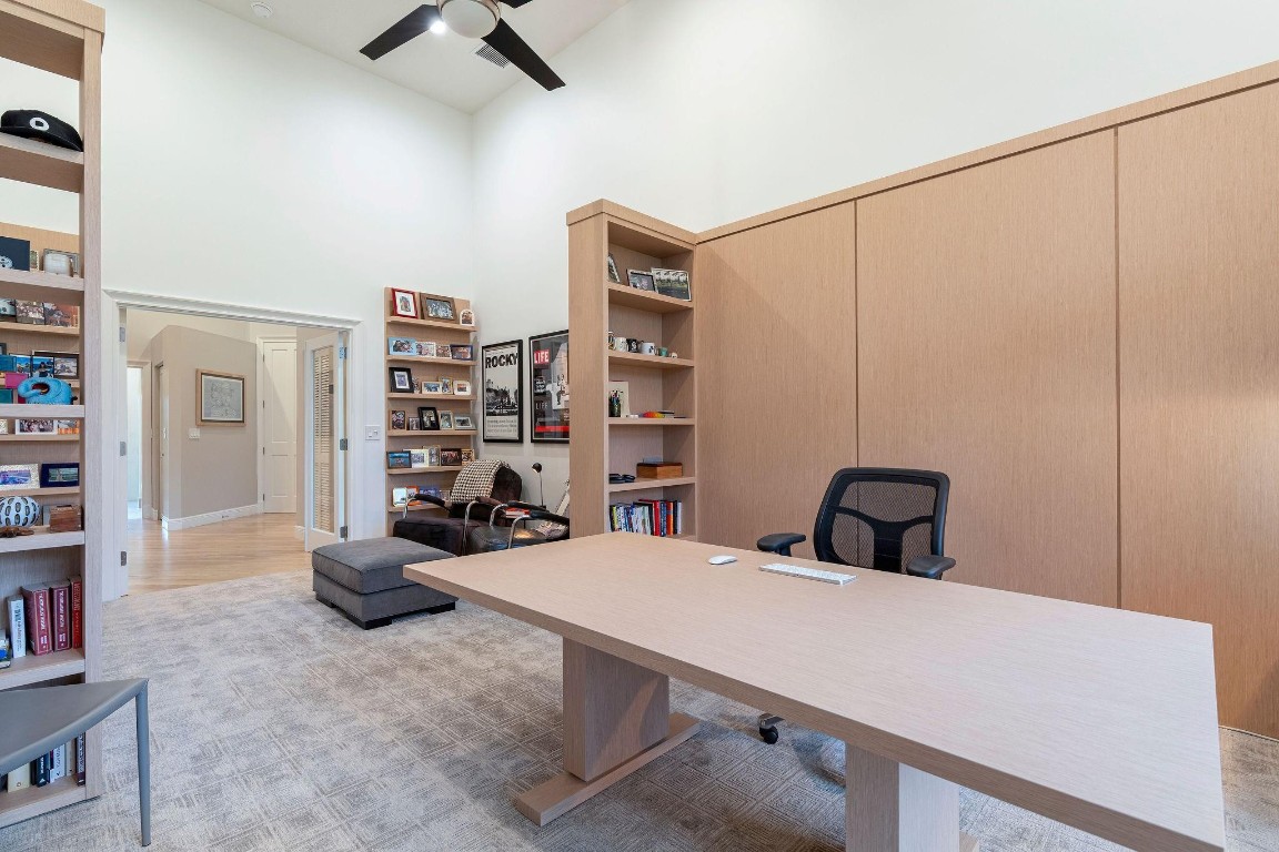 MIDDLE ACRES - Residential