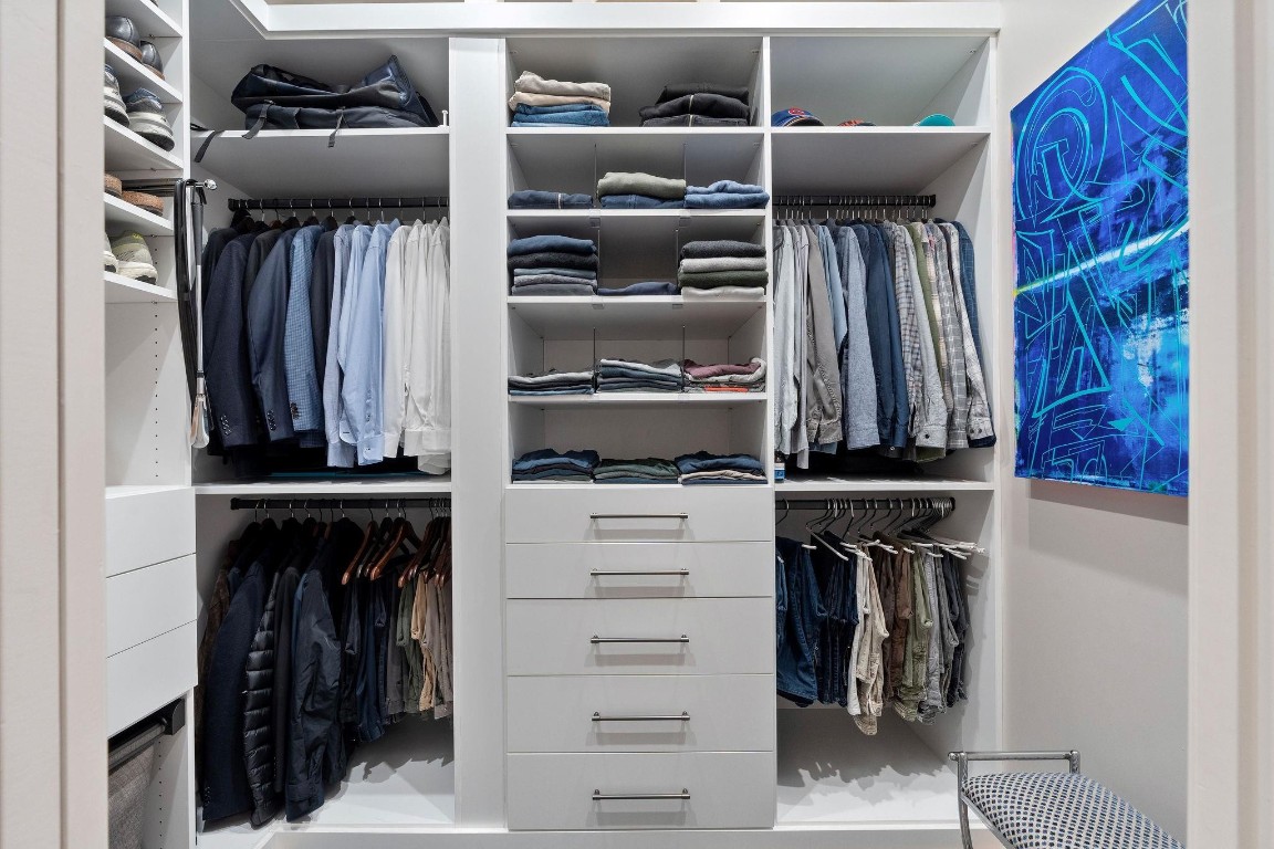 MIDDLE ACRES - Residential