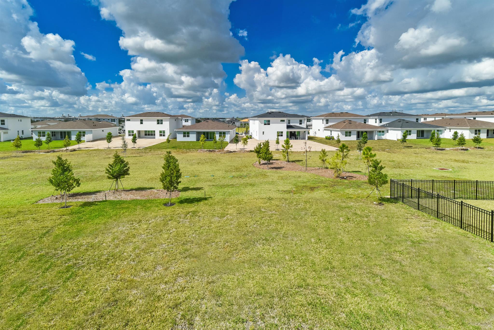 ARDEN PUD POD H NORTH - Residential Lease