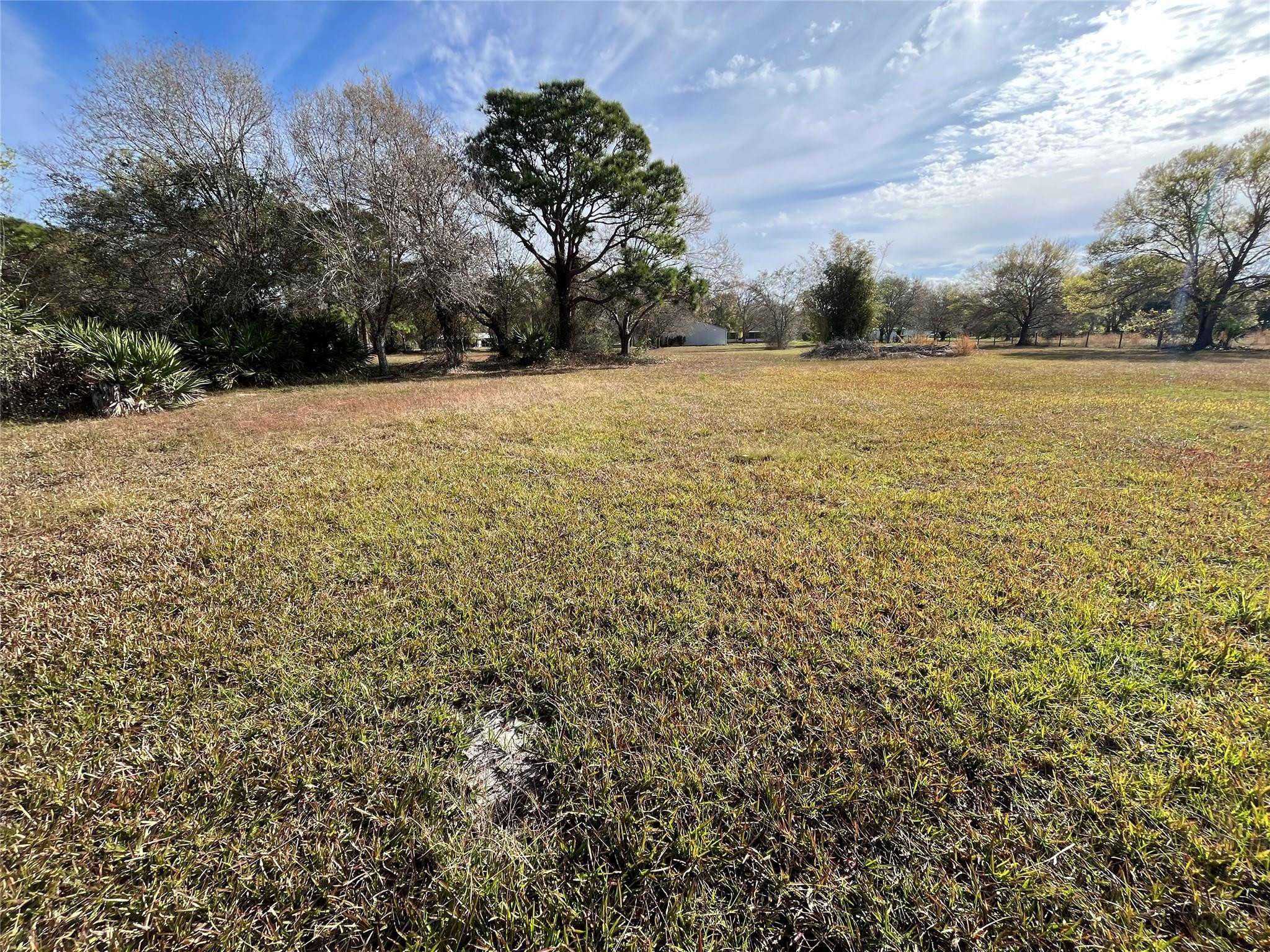 LAZY SEVEN ESTATES - Residential