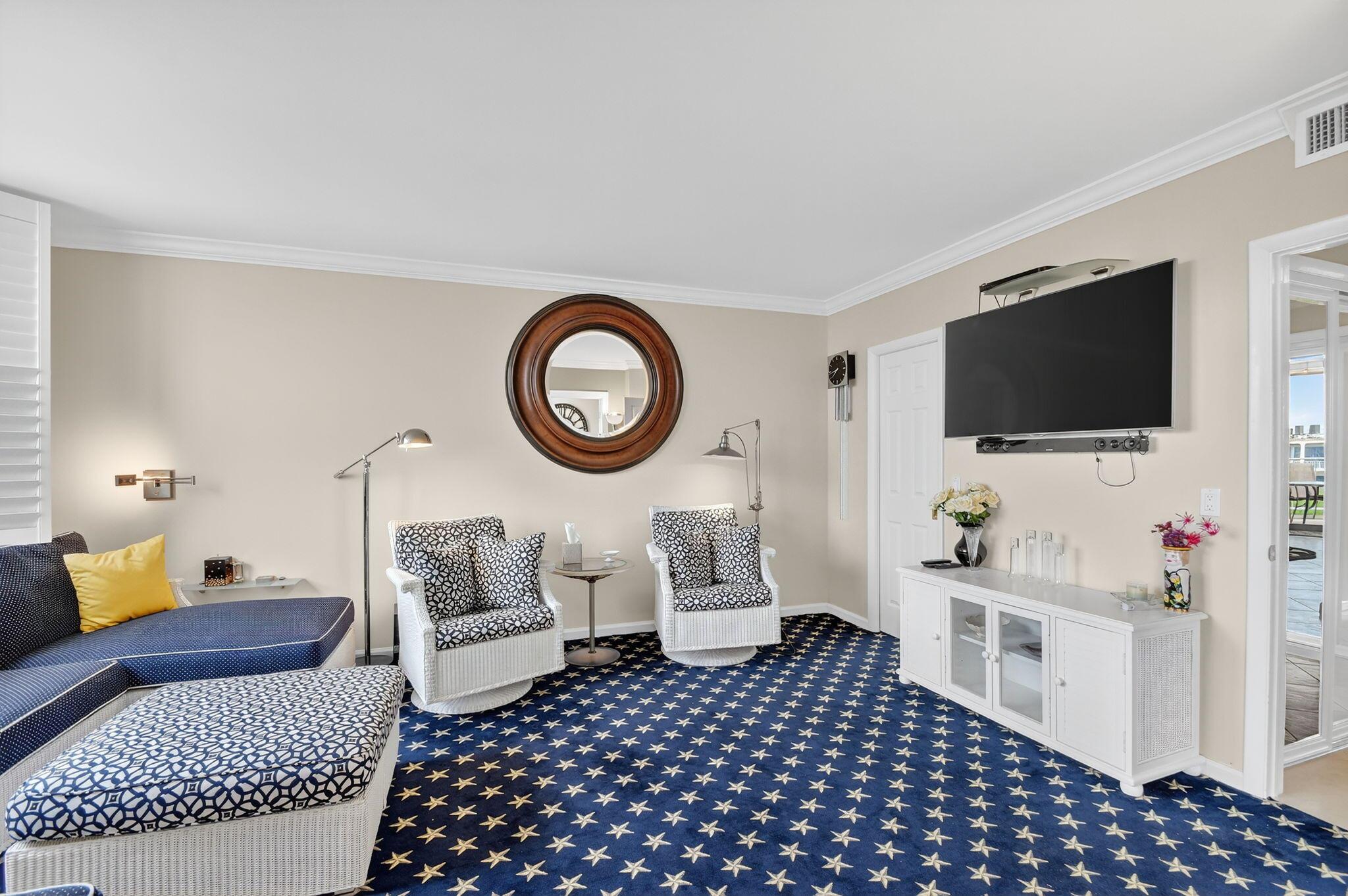 TWENTY TWO NINETY FIVE SO - Residential