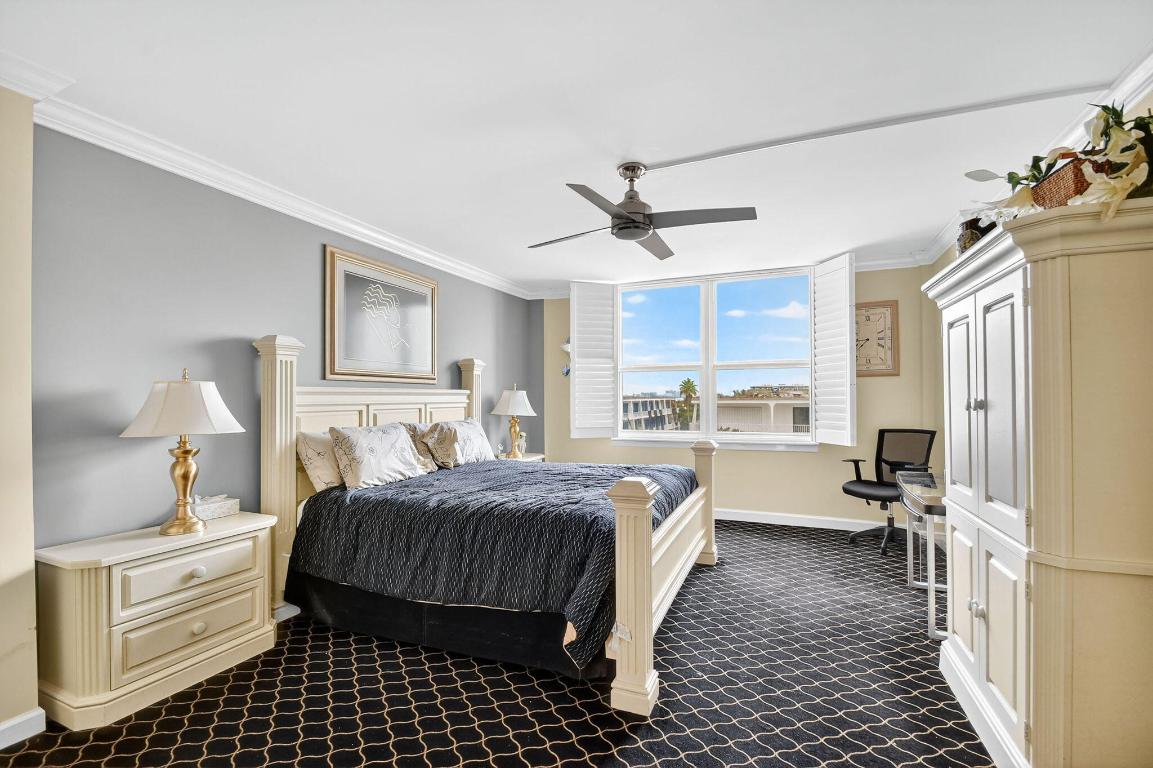 TWENTY TWO NINETY FIVE SOUTH OCEAN BLVD - Residential