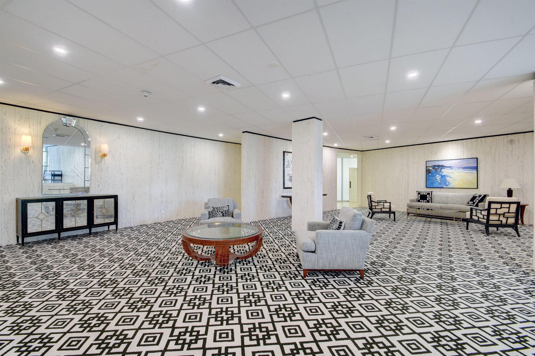 TWENTY TWO NINETY FIVE SO - Residential