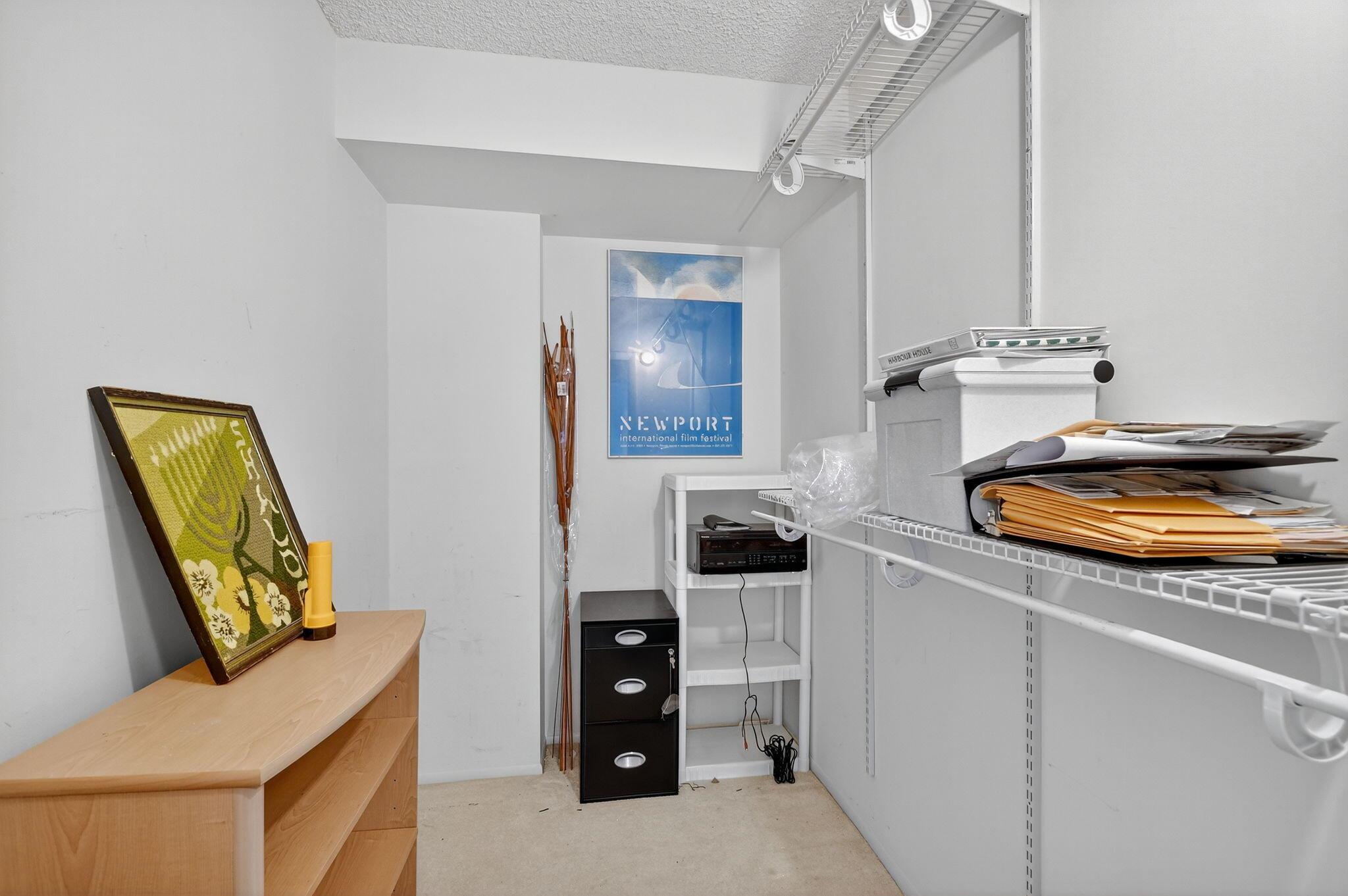 TWENTY TWO NINETY FIVE SO - Residential