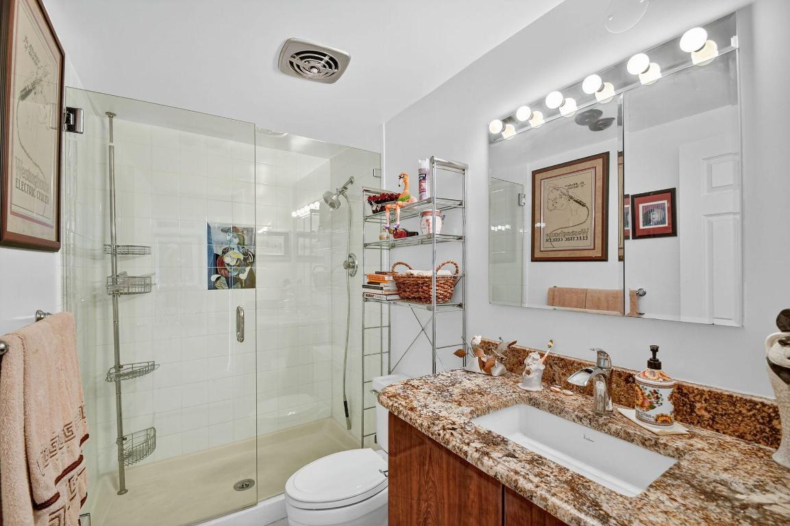 TWENTY TWO NINETY FIVE SOUTH OCEAN BLVD - Residential