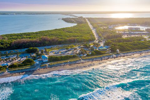 A home in Jensen Beach