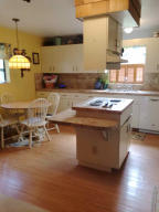 NOT A SHORT SALE OR REONO HOADont miss this great opportunity! Come see this well maintained 3 bedroom 2.5 bath 2 car garage single family home in La Mancha. This home has a spacious kitchen with lots of storage space, a screened in patio overlooking the large yard, split bedrooms, interior laundry room and much more.