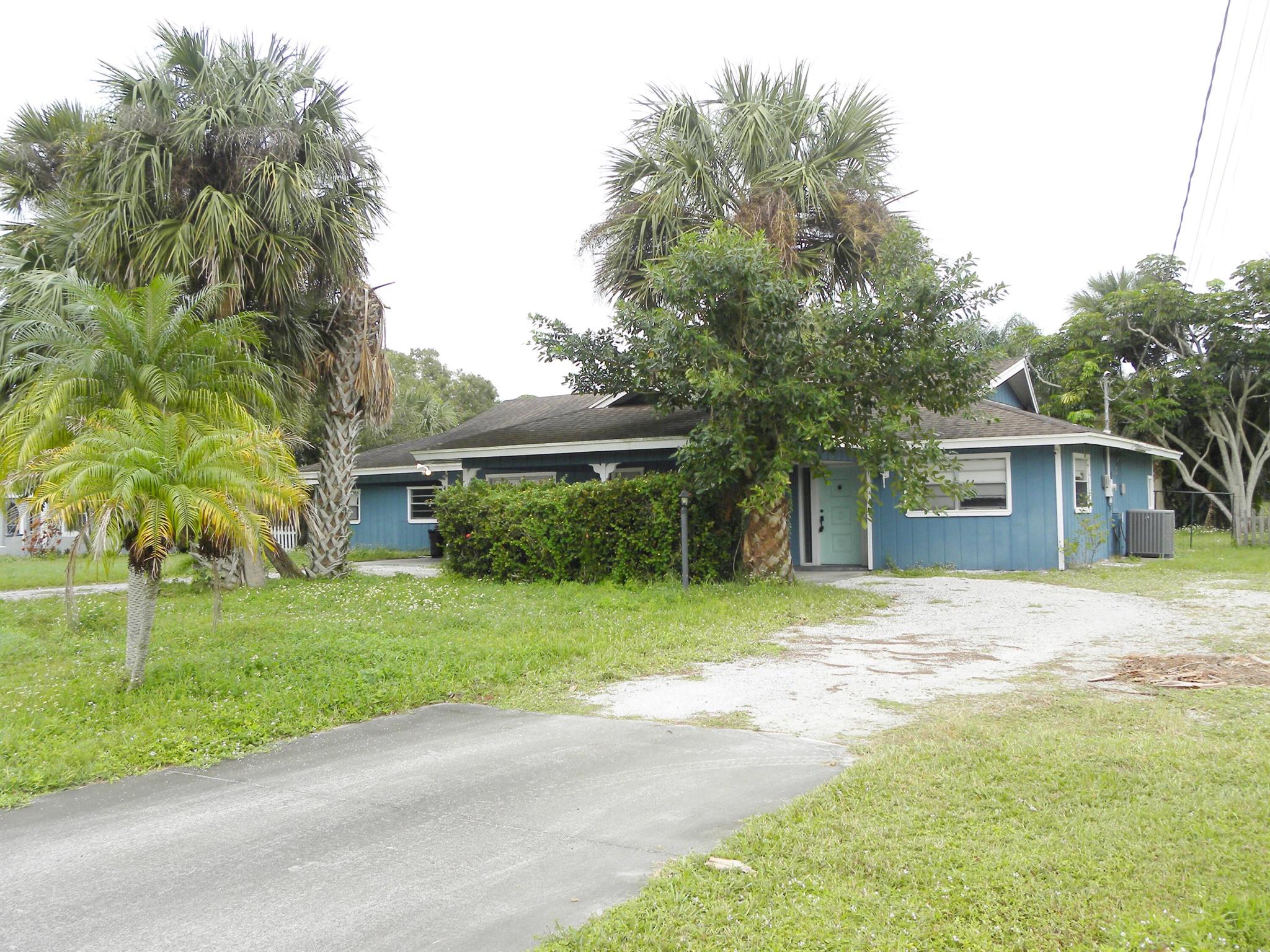 8206 Lakeland Boulevard, Fort Pierce, FL, 34951/$310,000 1 8206 Lakeland Boulevard