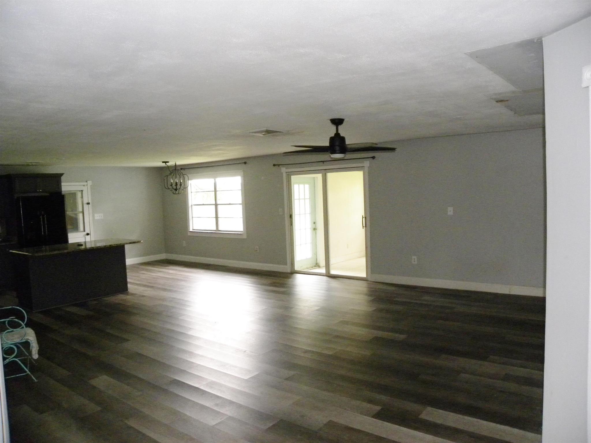 8206 Lakeland Boulevard, Fort Pierce, FL, 34951/$310,000 3 8206 Lakeland Boulevard