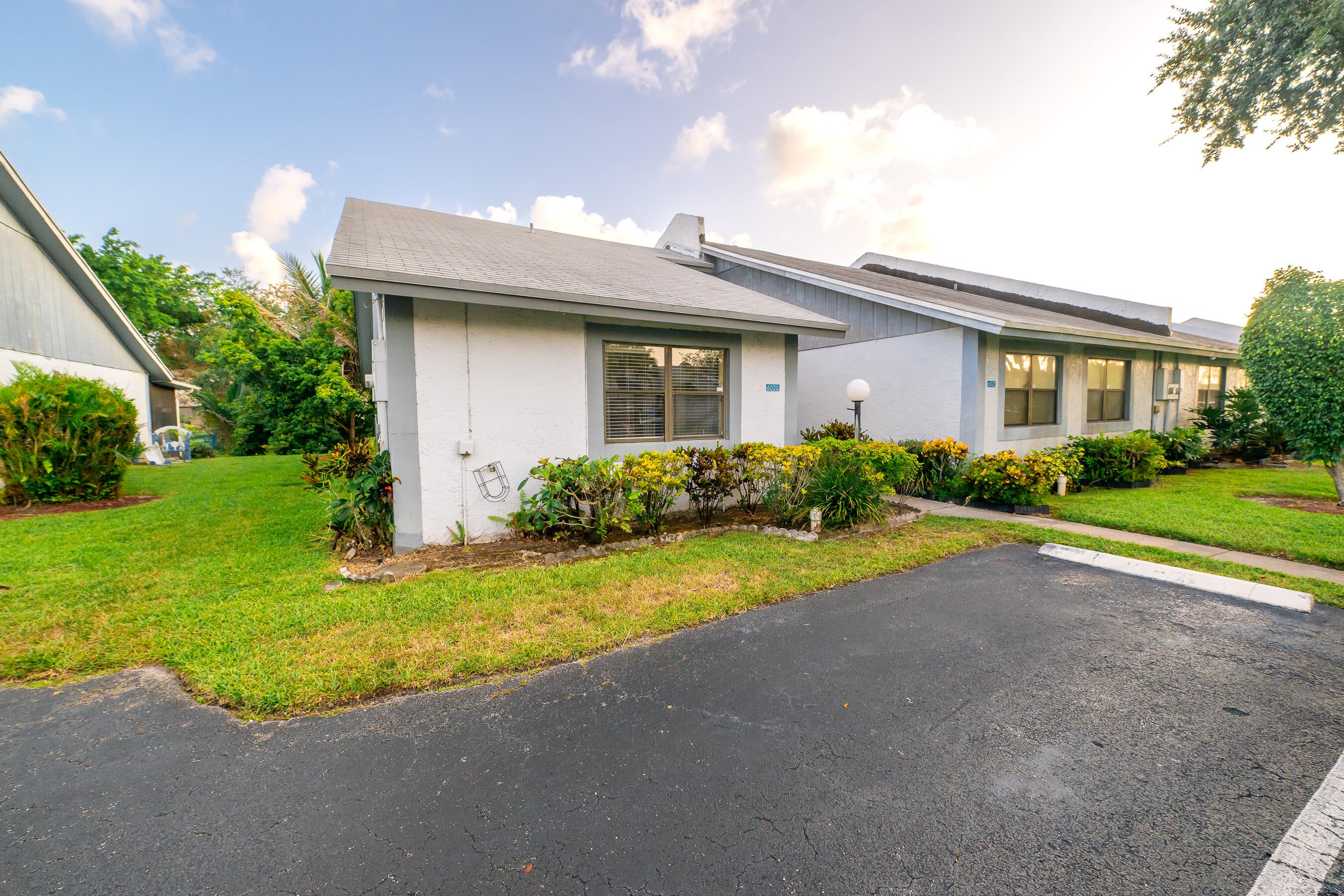 6020 NW 3rd Street 6020, Margate FL 33063