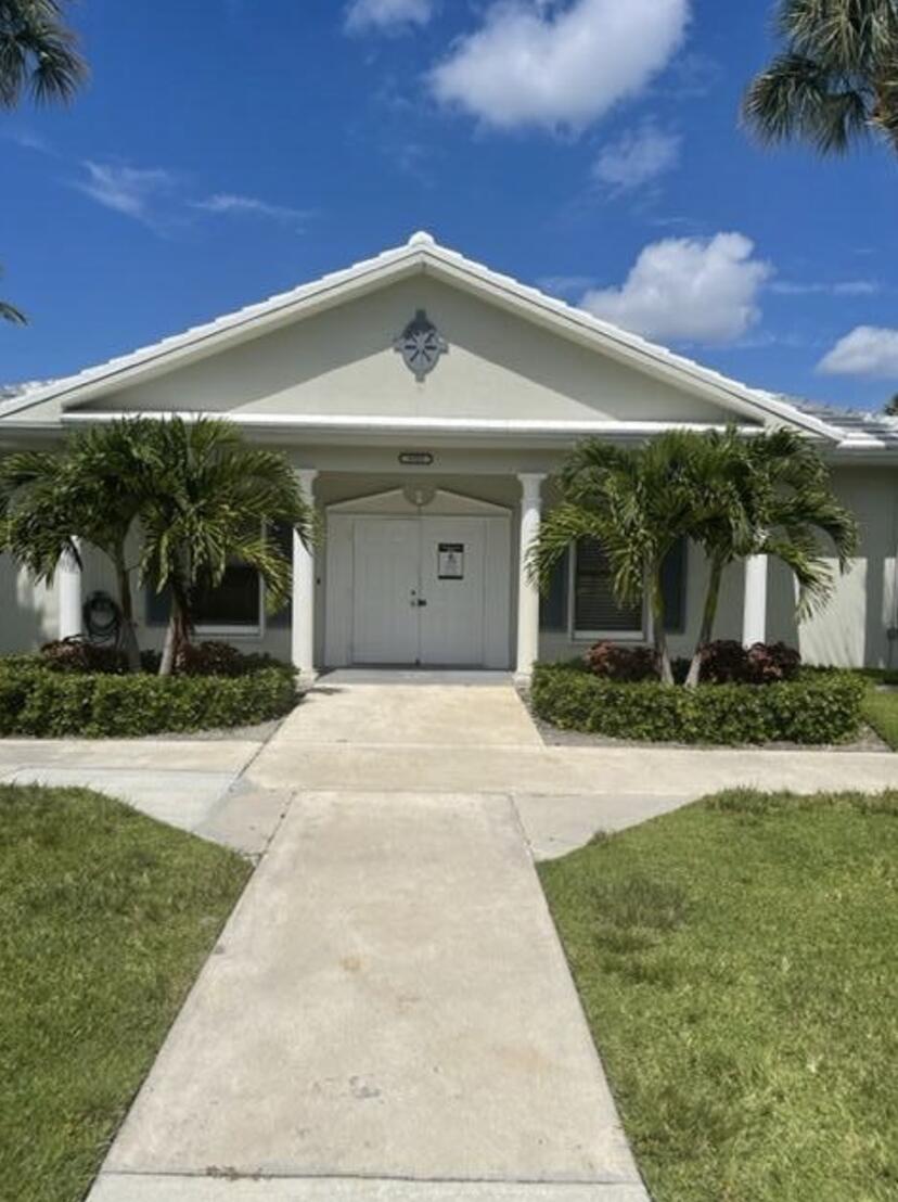 WHITEHALL CONDO OF THE LANDS OF THE PRESIDENT - Residential Lease
