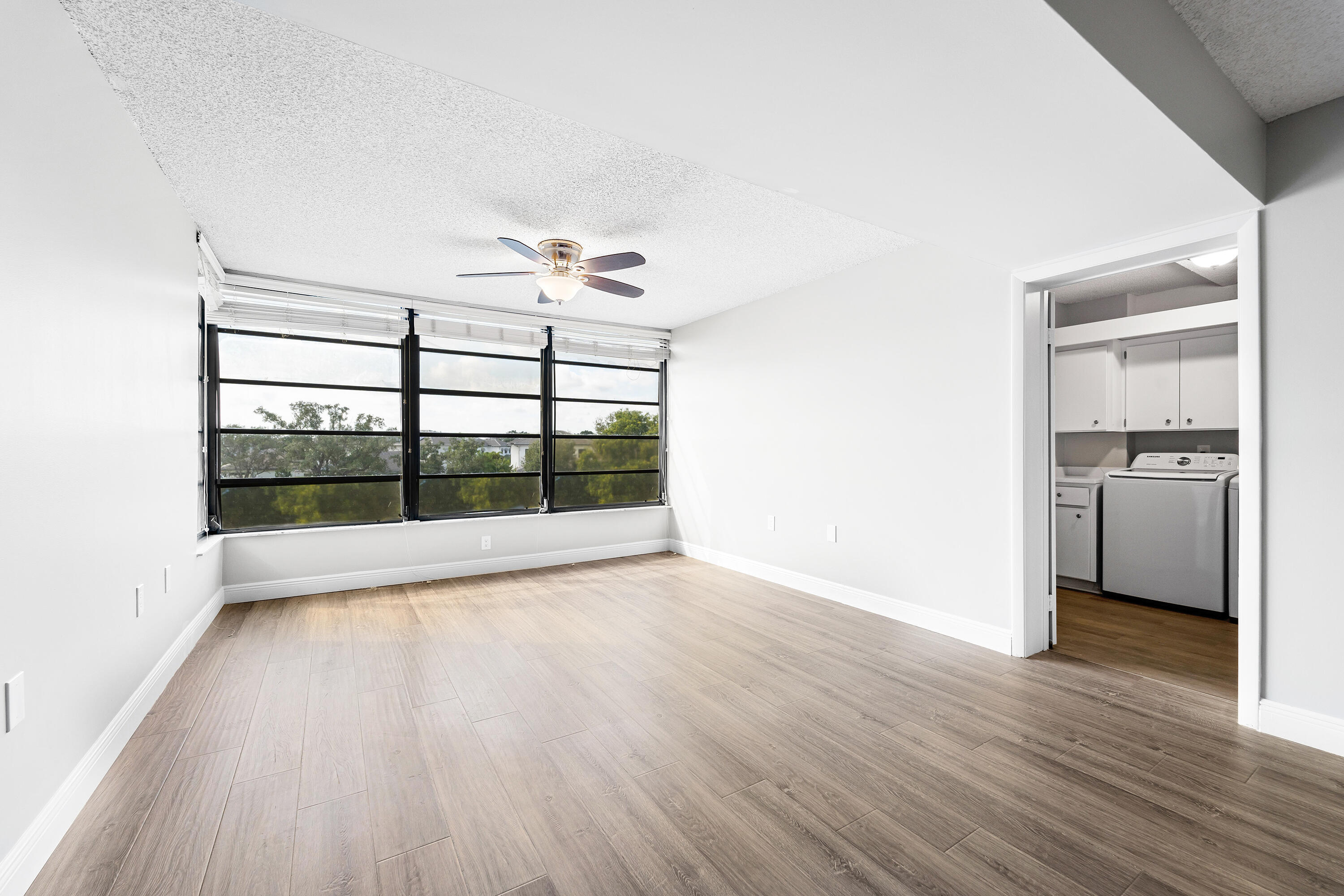 WHITEHALL CONDO OF THE LANDS OF THE PRESIDENT - Residential Lease