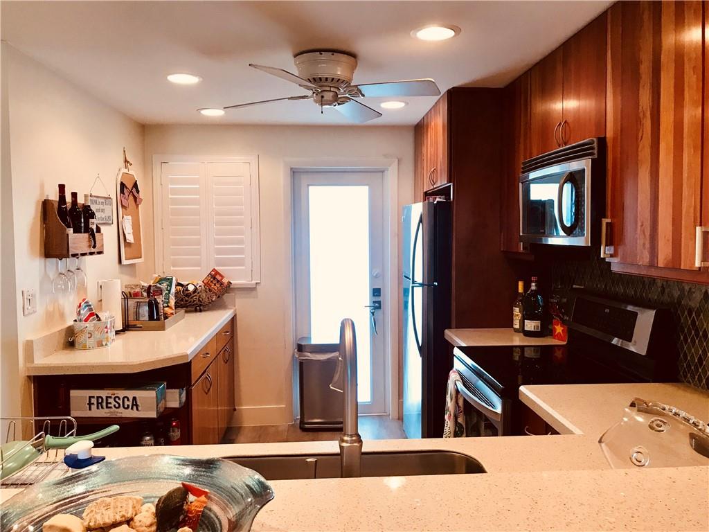 Admiralty Towers Condo - Residential Lease