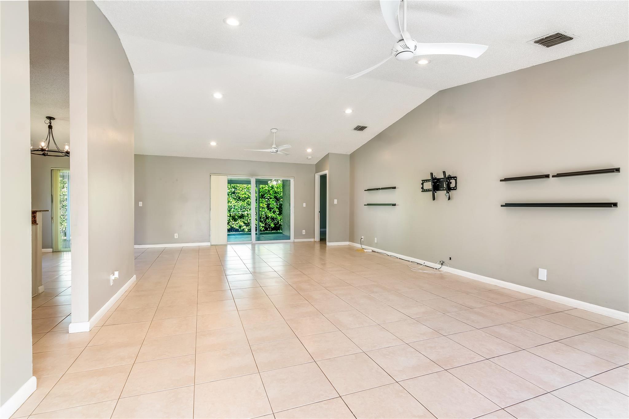 9329 NW 53rd Ct