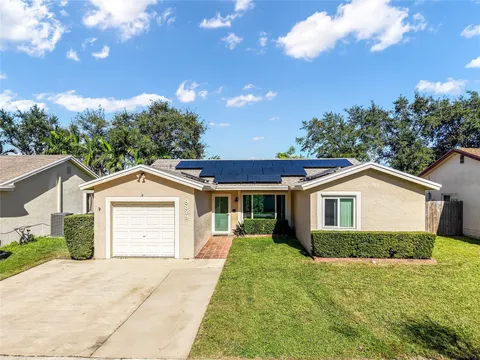 9329 NW 53rd Ct, Sunrise, FL MLS: F10490661