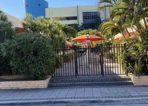 330 Arthur Street 115 Hollywood FL 33019