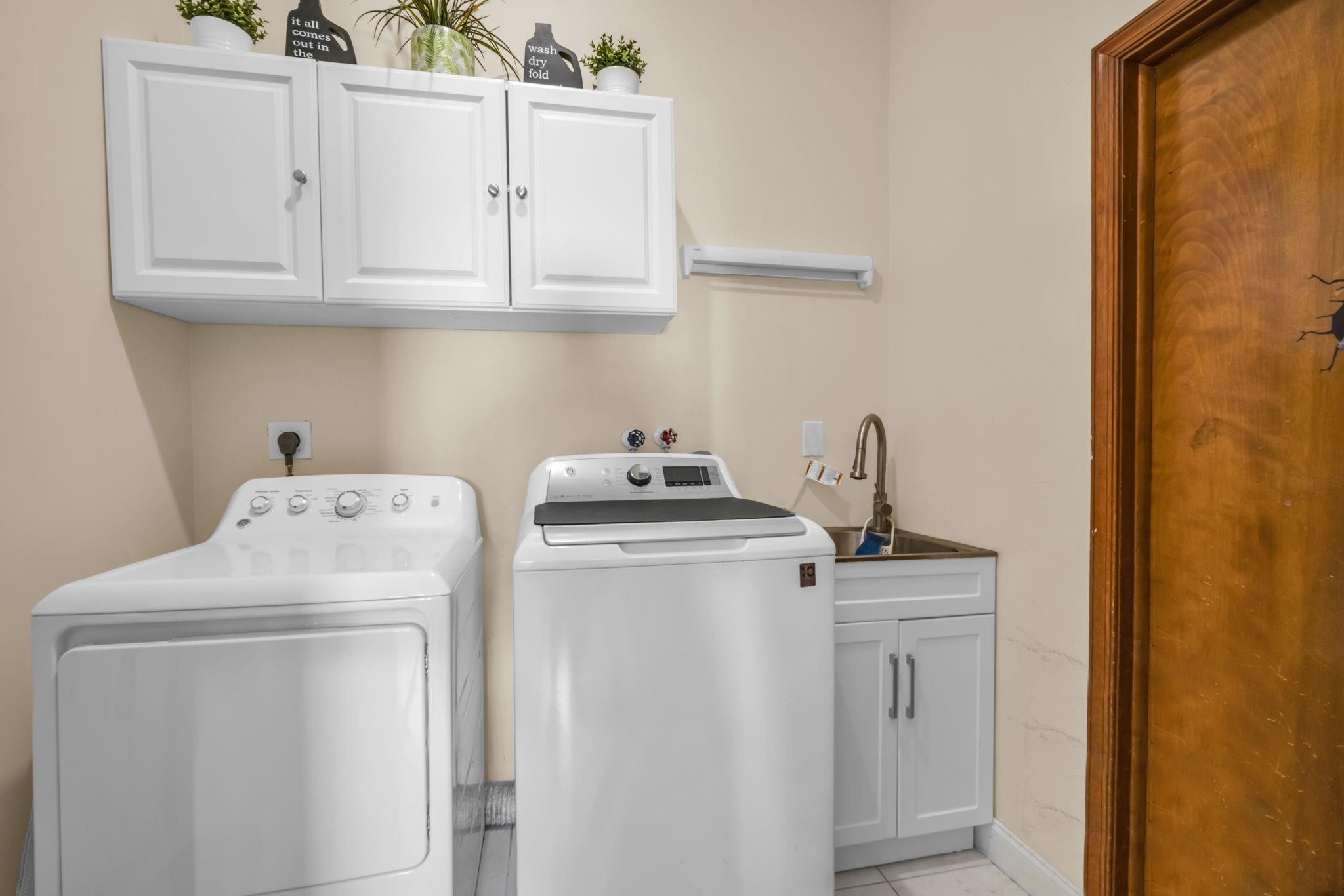 Eagle Point 127-12 B - Residential