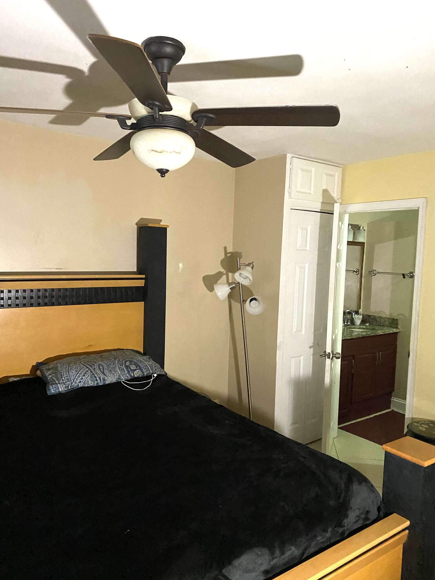 KNOLLWOOD CLUB CONDO - Residential