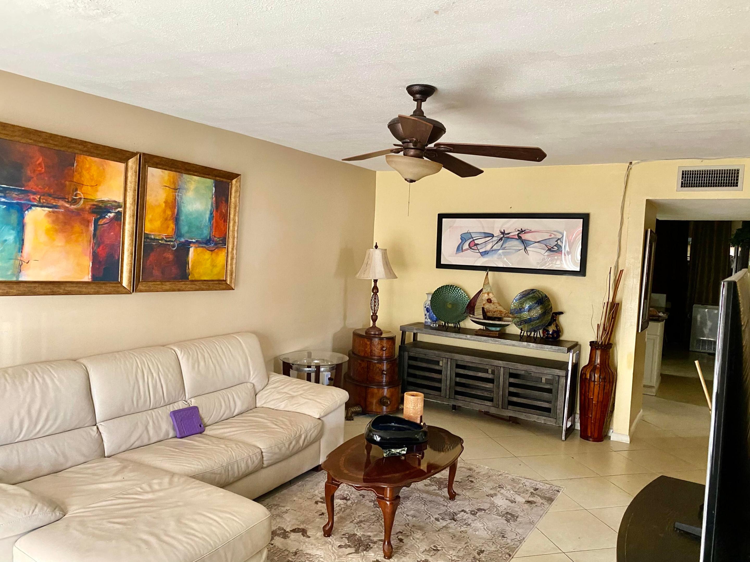 KNOLLWOOD CLUB CONDO - Residential