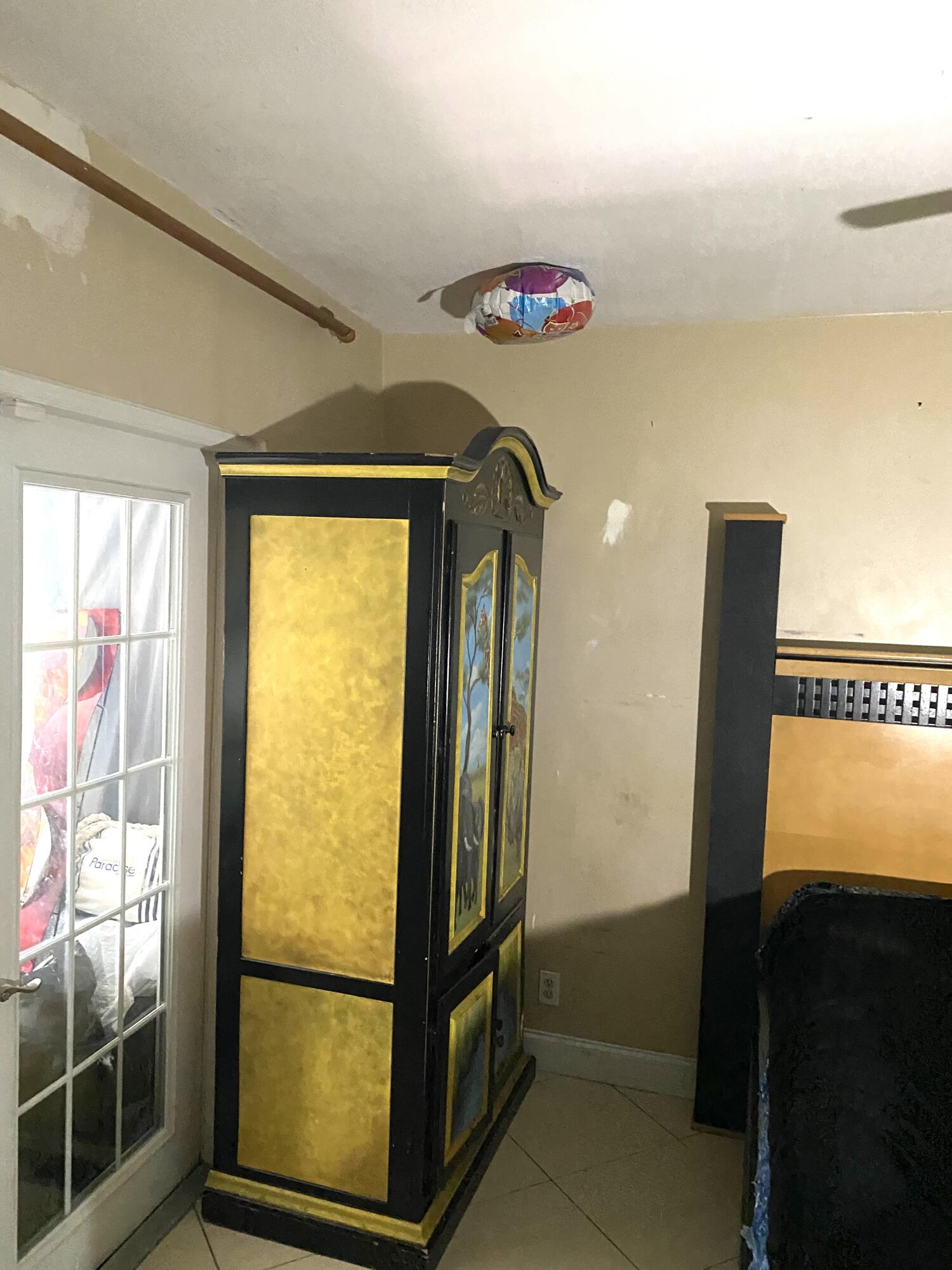 KNOLLWOOD CLUB CONDO - Residential