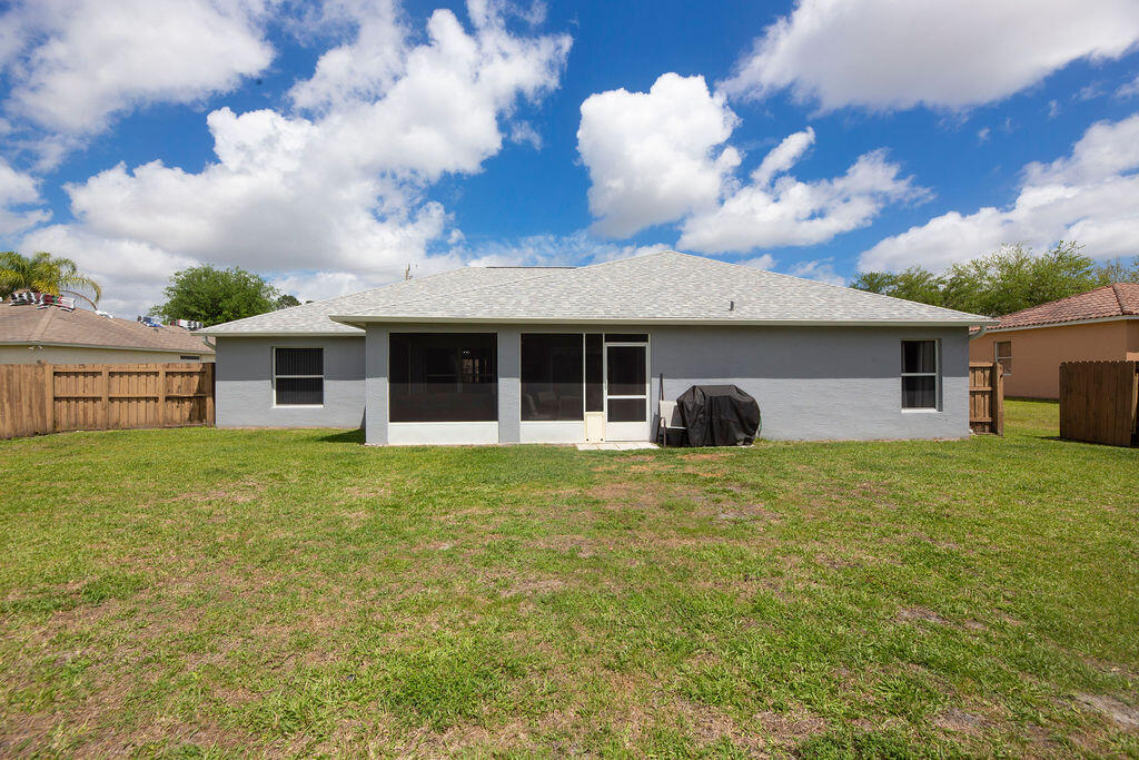 PORT ST LUCIE SECTION 46 1ST REPLAT - Residential