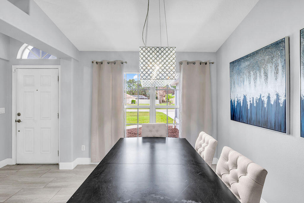 PORT ST LUCIE SECTION 46 1ST REPLAT - Residential