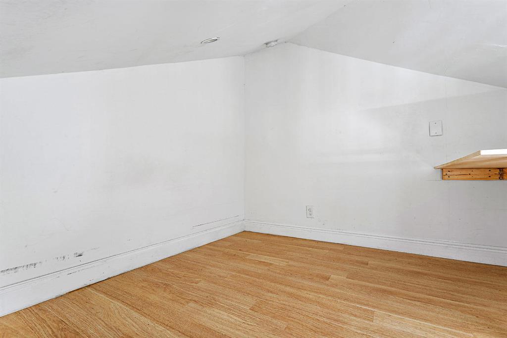 OCEAN PARK H W ROBBINS - Residential Income