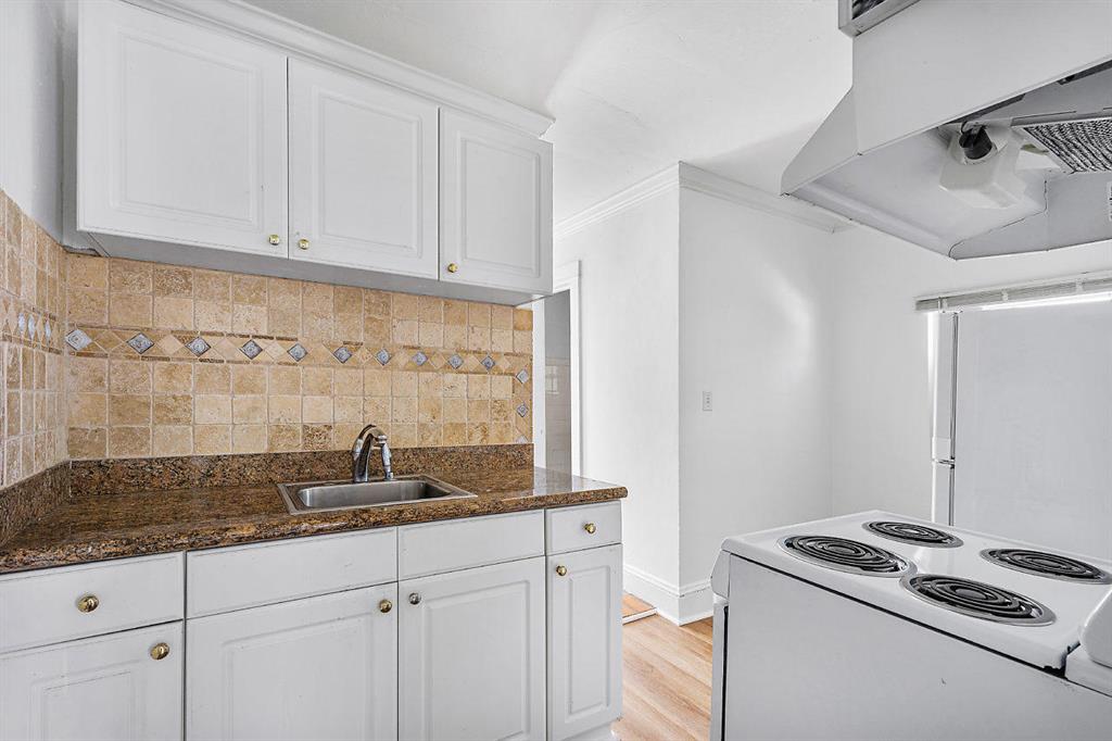 OCEAN PARK H W ROBBINS - Residential Income