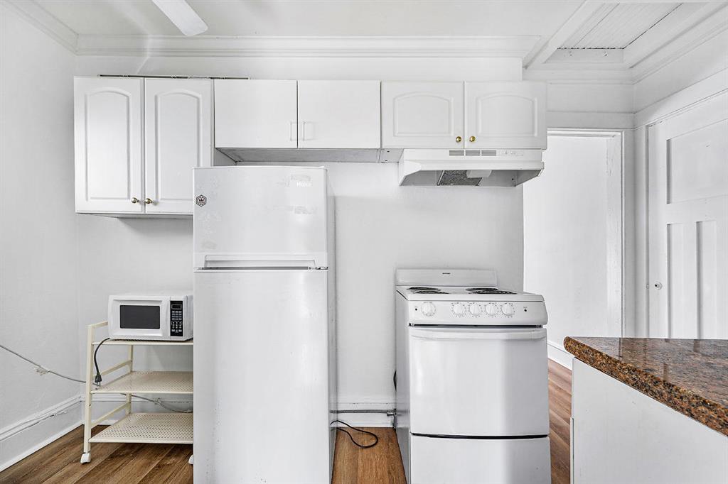 OCEAN PARK H W ROBBINS - Residential Income