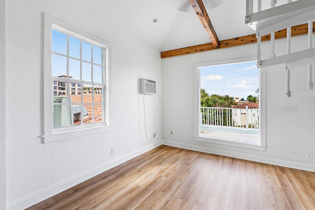 OCEAN PARK H W ROBBINS - Residential Income