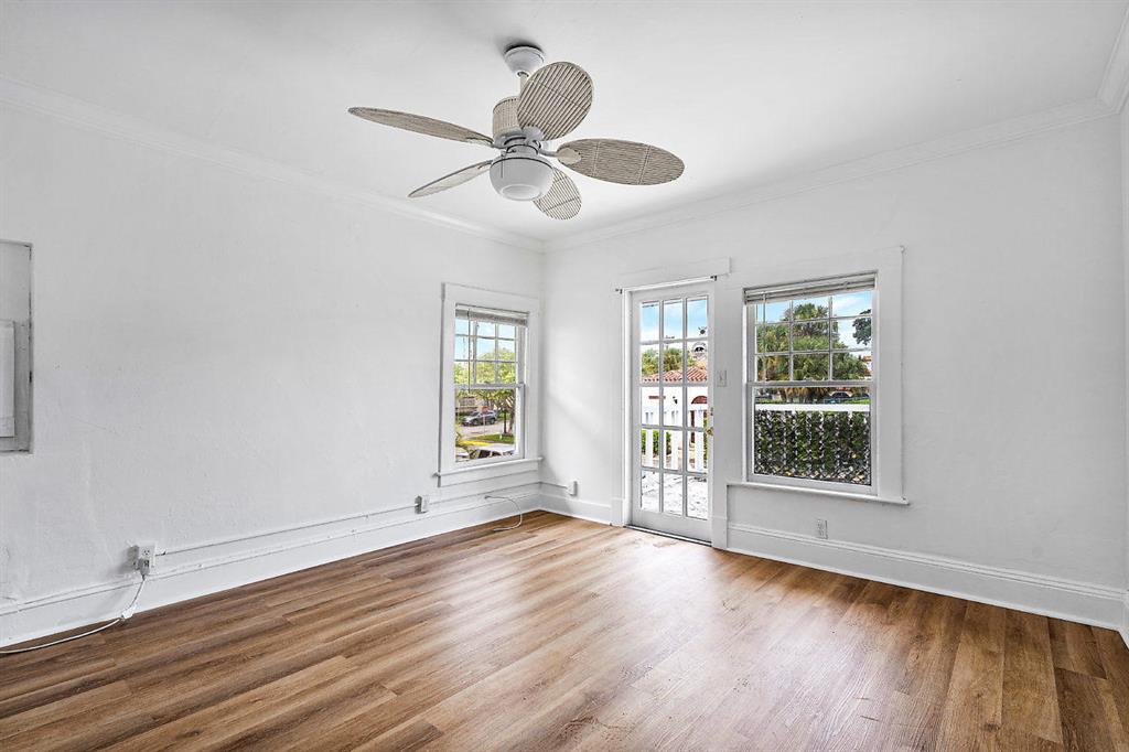 OCEAN PARK H W ROBBINS - Residential Income