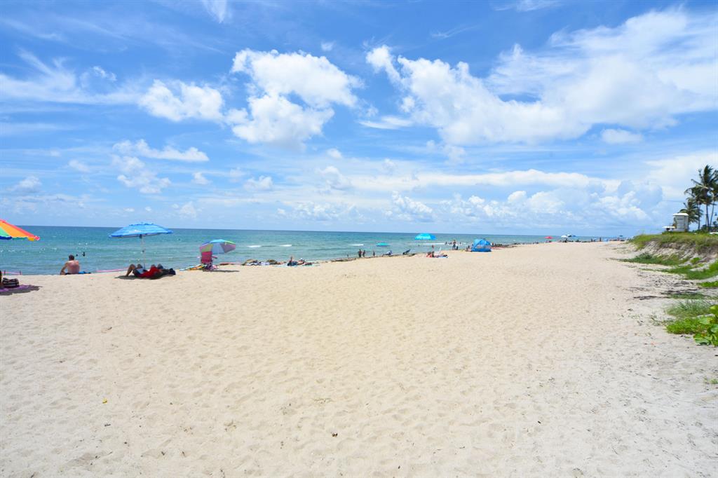 OCEAN PARK H W ROBBINS - Residential Income