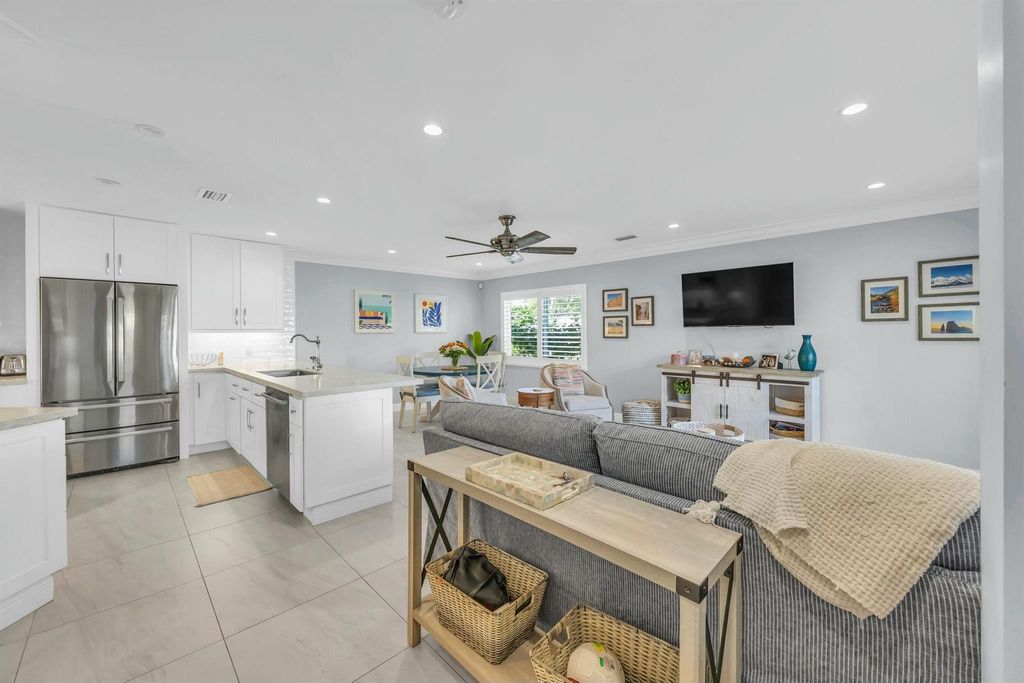 Photo of 234 Seabreeze Circle, Jupiter, FL 33477 (MLS # R11069905)