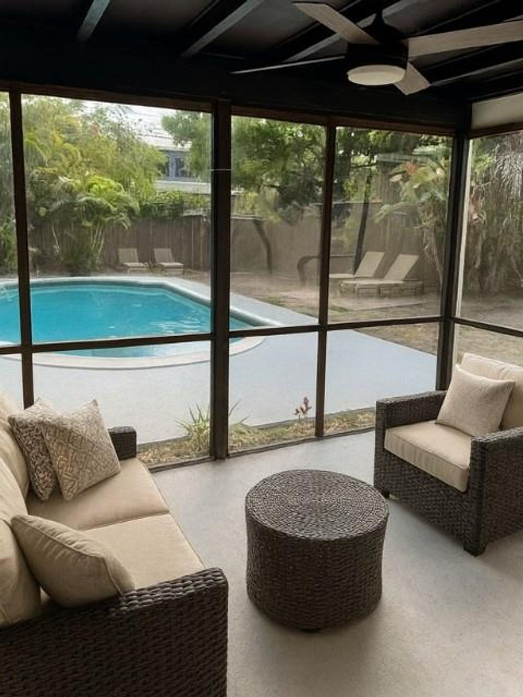 Photo of 200 SE 19th St, Fort Lauderdale, FL 33316 (MLS # F10526264)