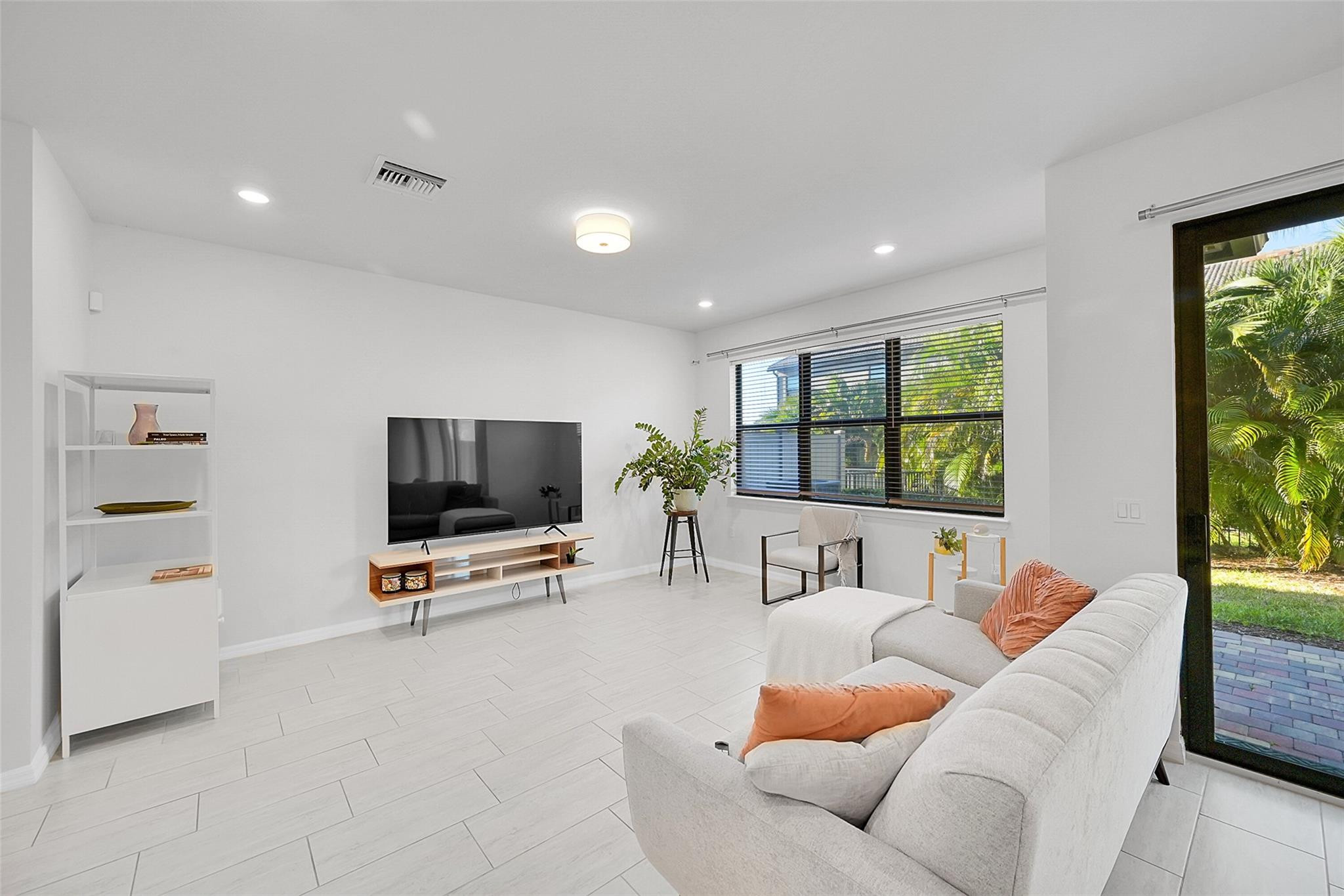 FIELDS AT GULFSTREAM POLO - Residential Lease