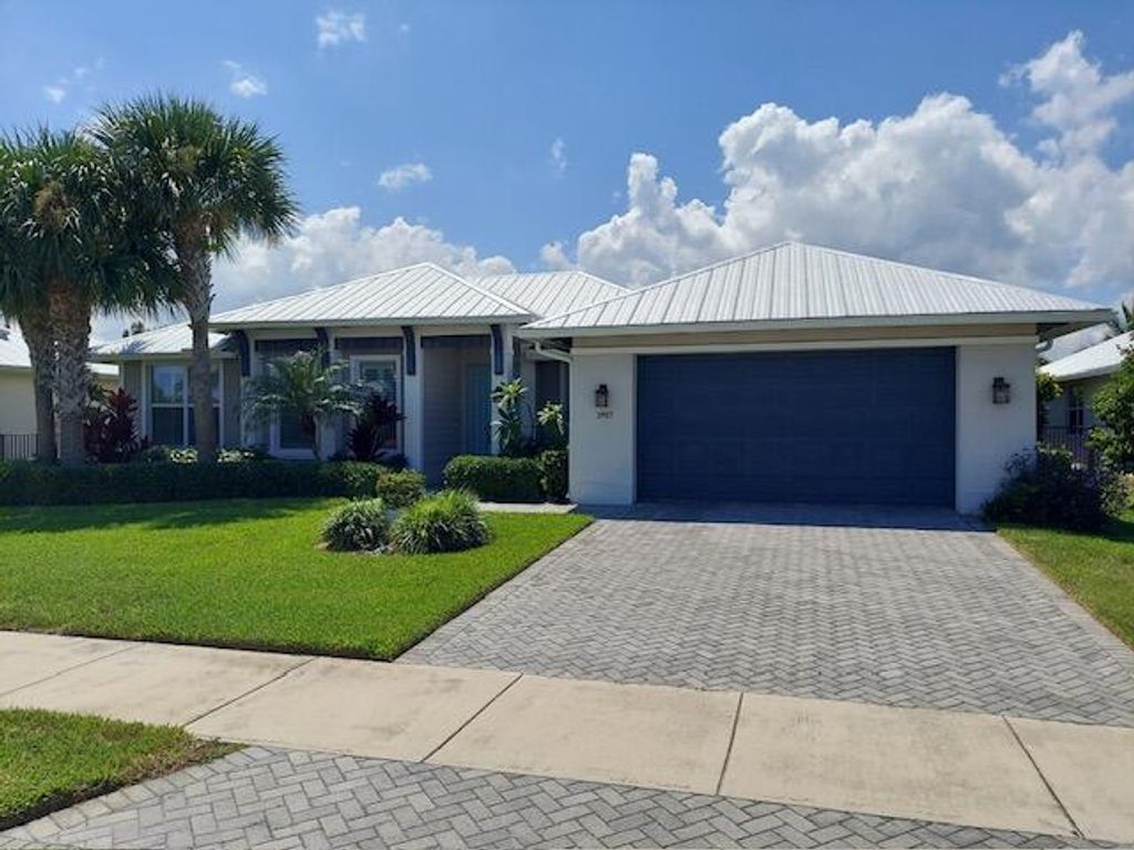 Photo of 3907 Duneside Drive, Hutchinson Island, FL 34949 (MLS # R10888528)