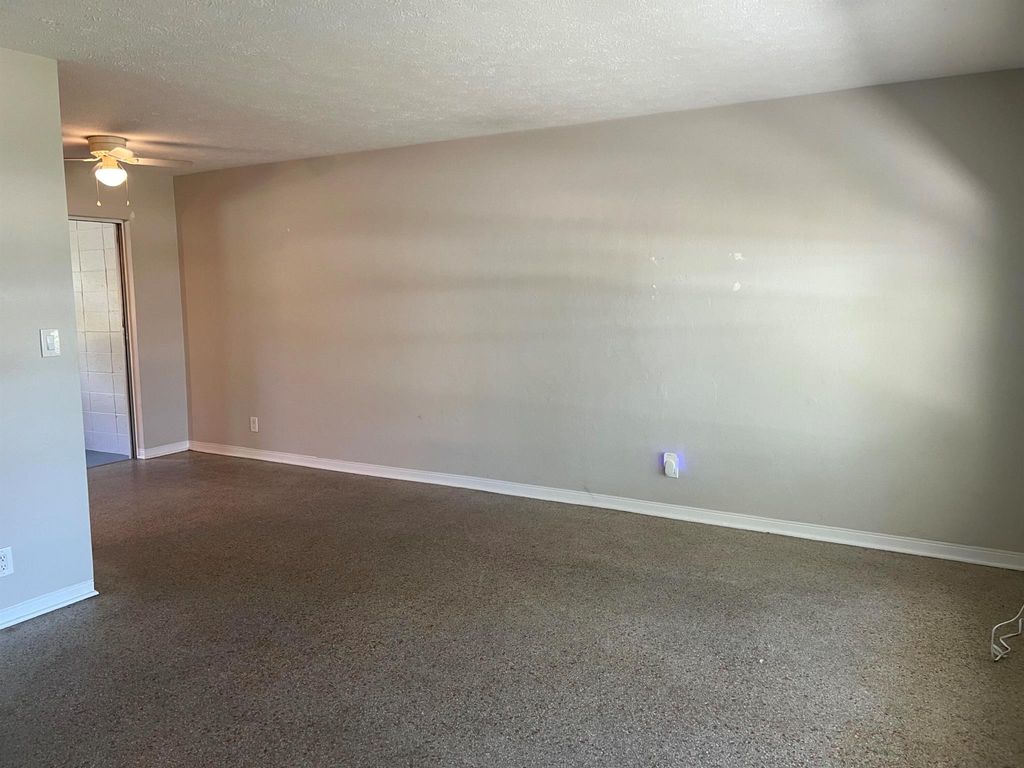 Photo of 609 SE Flamingo Avenue, Stuart, FL 34996 (MLS # R11051362)