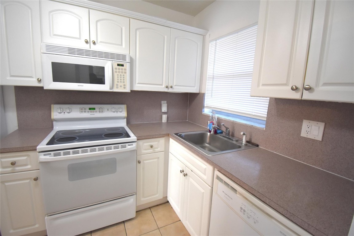 Sunrise Lakes Phase 1 - Residential