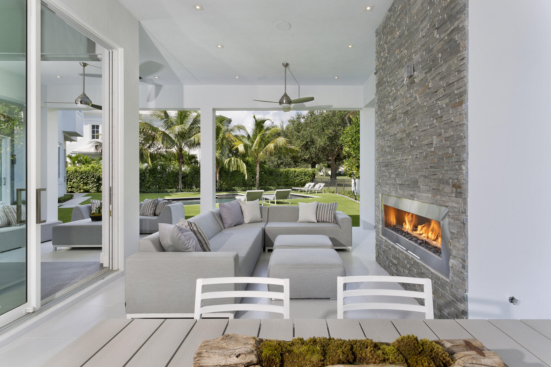 Royal Palm Yacht & Countr - Residential