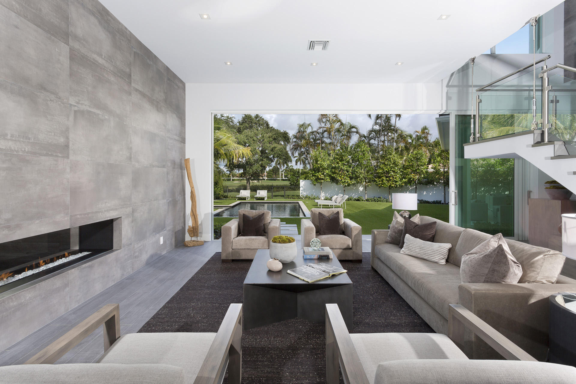 Royal Palm Yacht & Countr - Residential