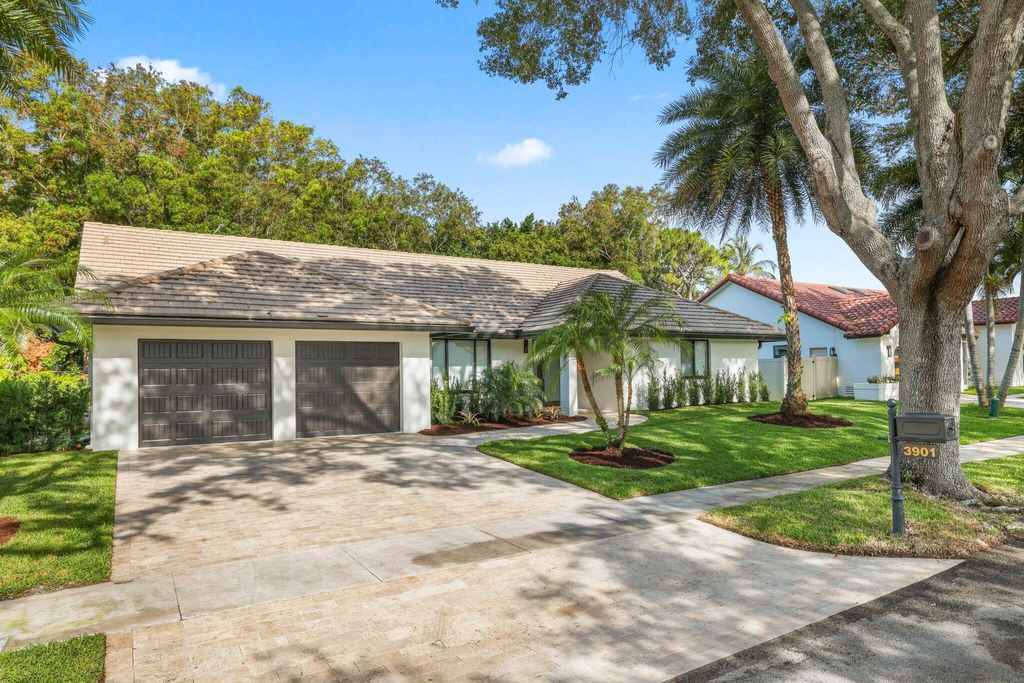 Photo of 3901 NW 27th Avenue, Boca Raton, FL 33434 (MLS # B26025609)