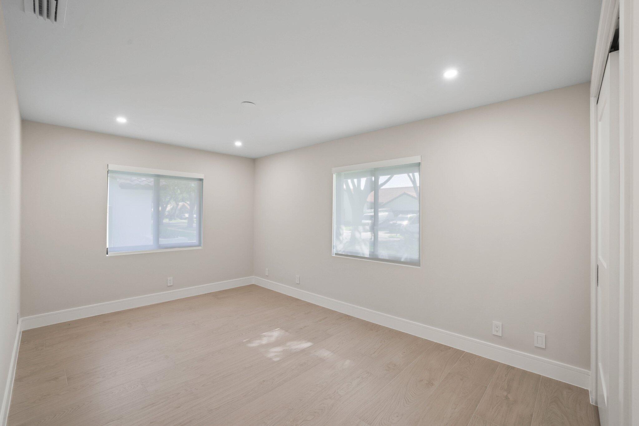 Lakewood Oaks - Residential
