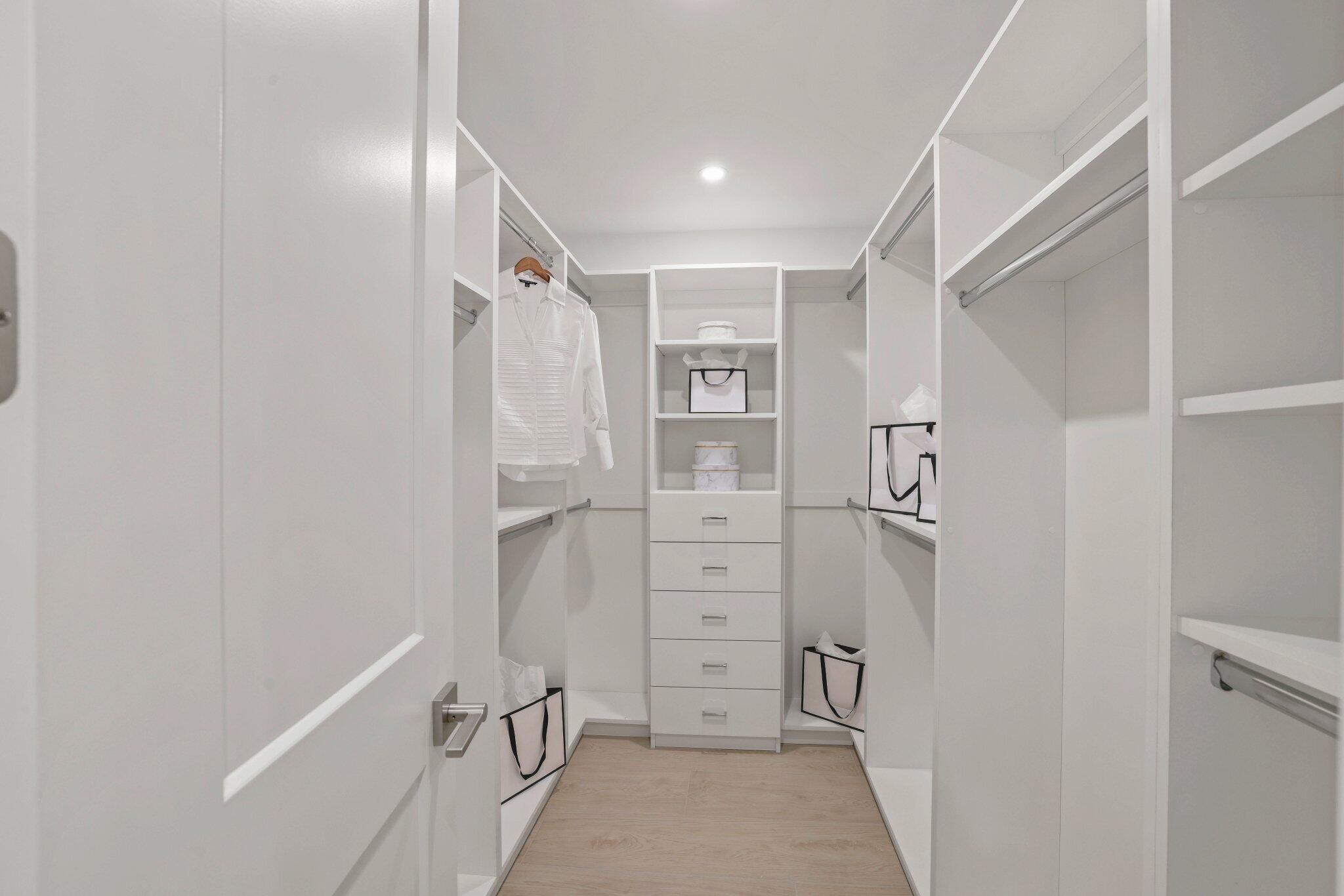 Lakewood Oaks - Residential