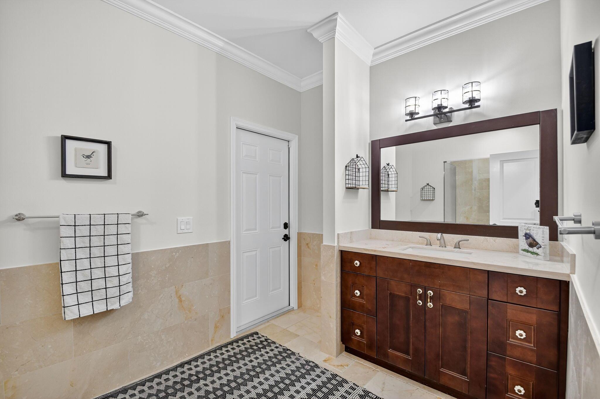 PINEWOOD OF WELLINGTON - Residential