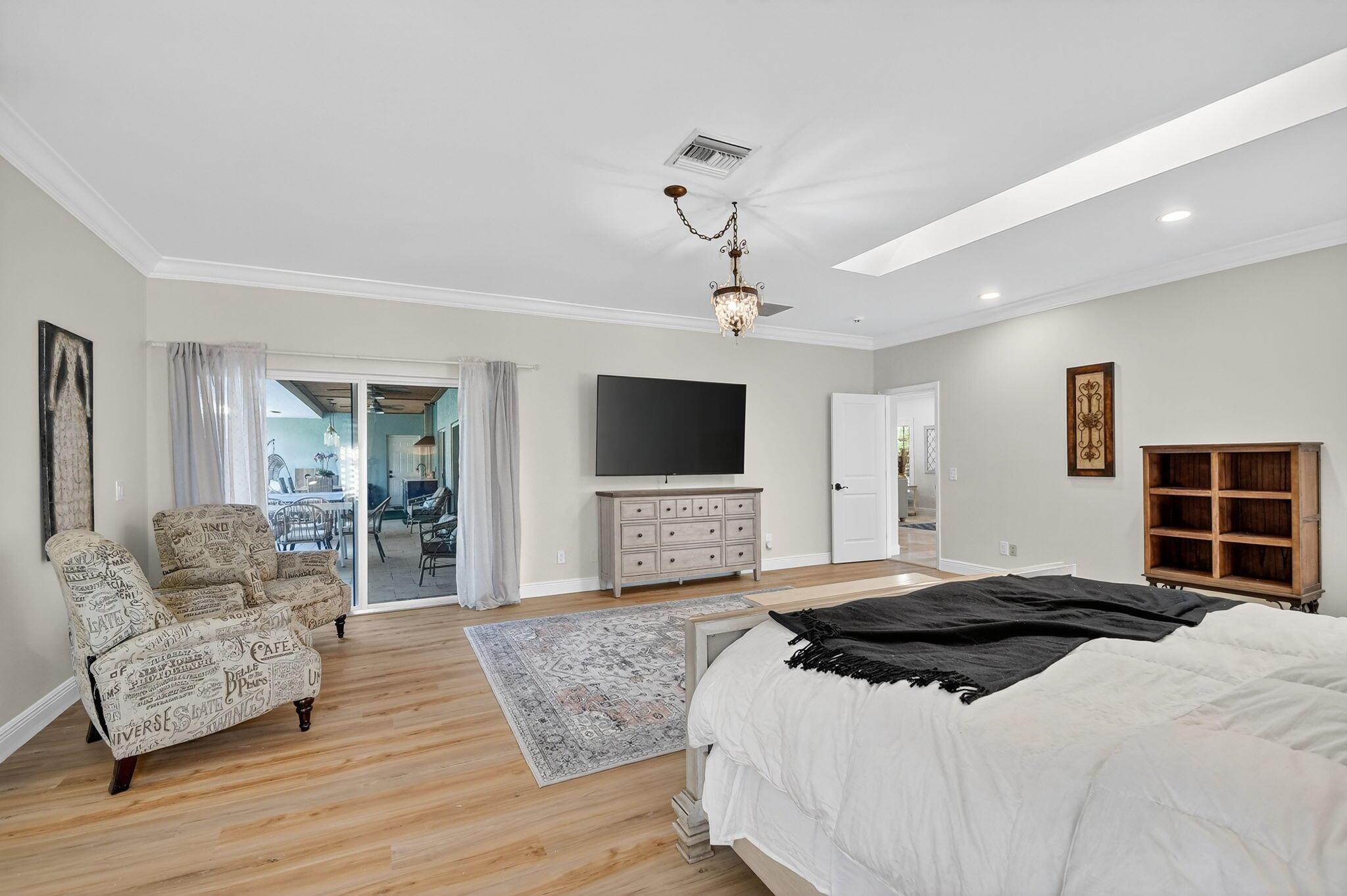 PINEWOOD OF WELLINGTON - Residential