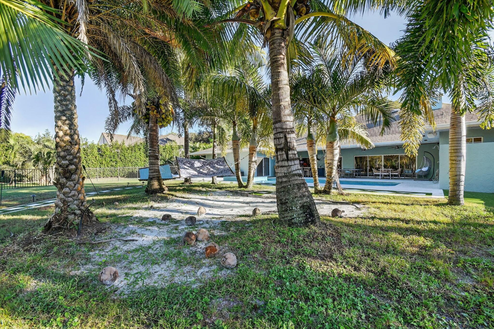 PINEWOOD OF WELLINGTON - Residential