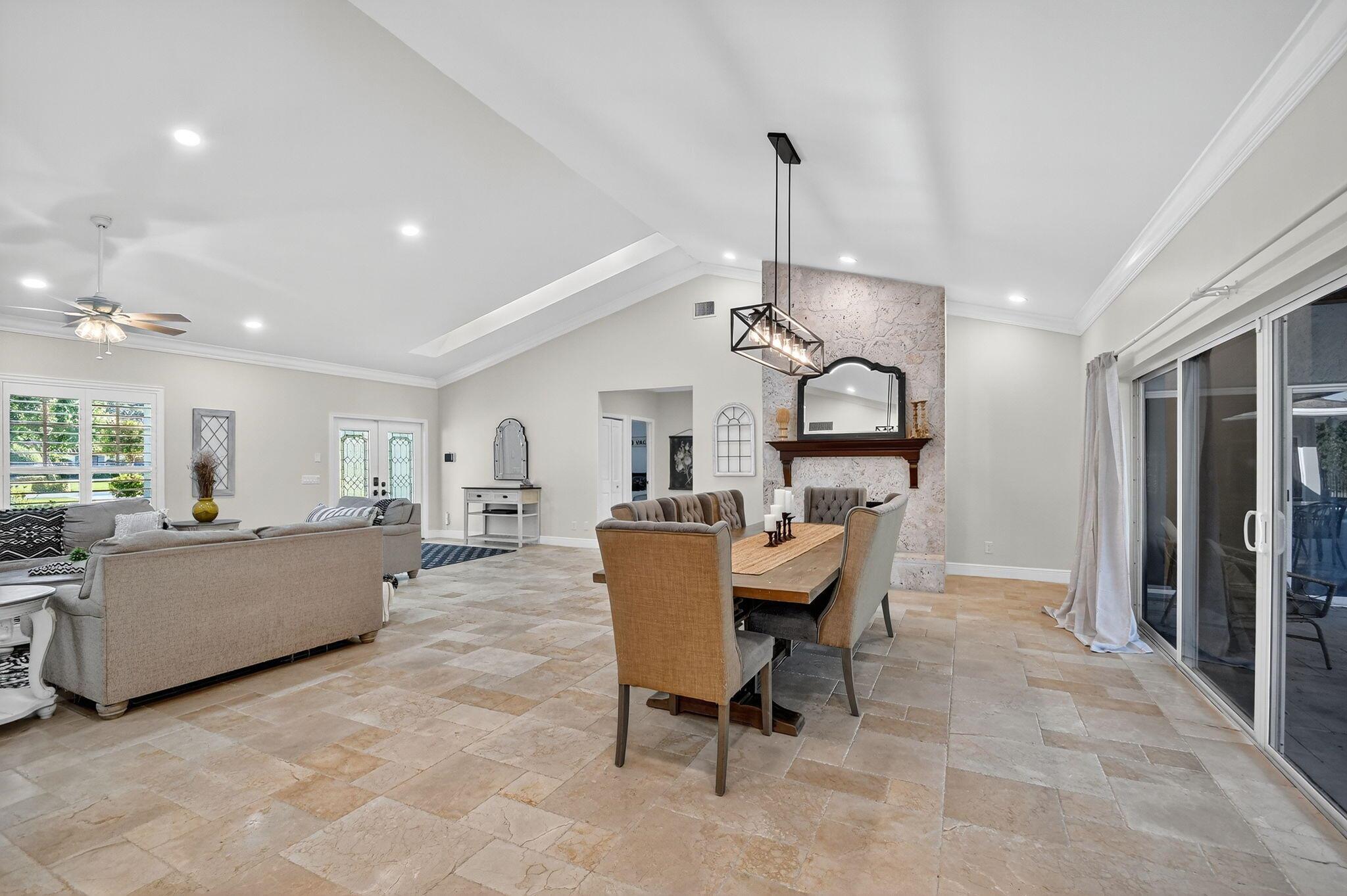 PINEWOOD OF WELLINGTON - Residential